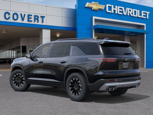 New 2026 Chevrolet Traverse Z71 w/ Driver Confidence Package image 3