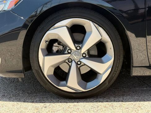 Used 2018 Honda Accord Touring image 49