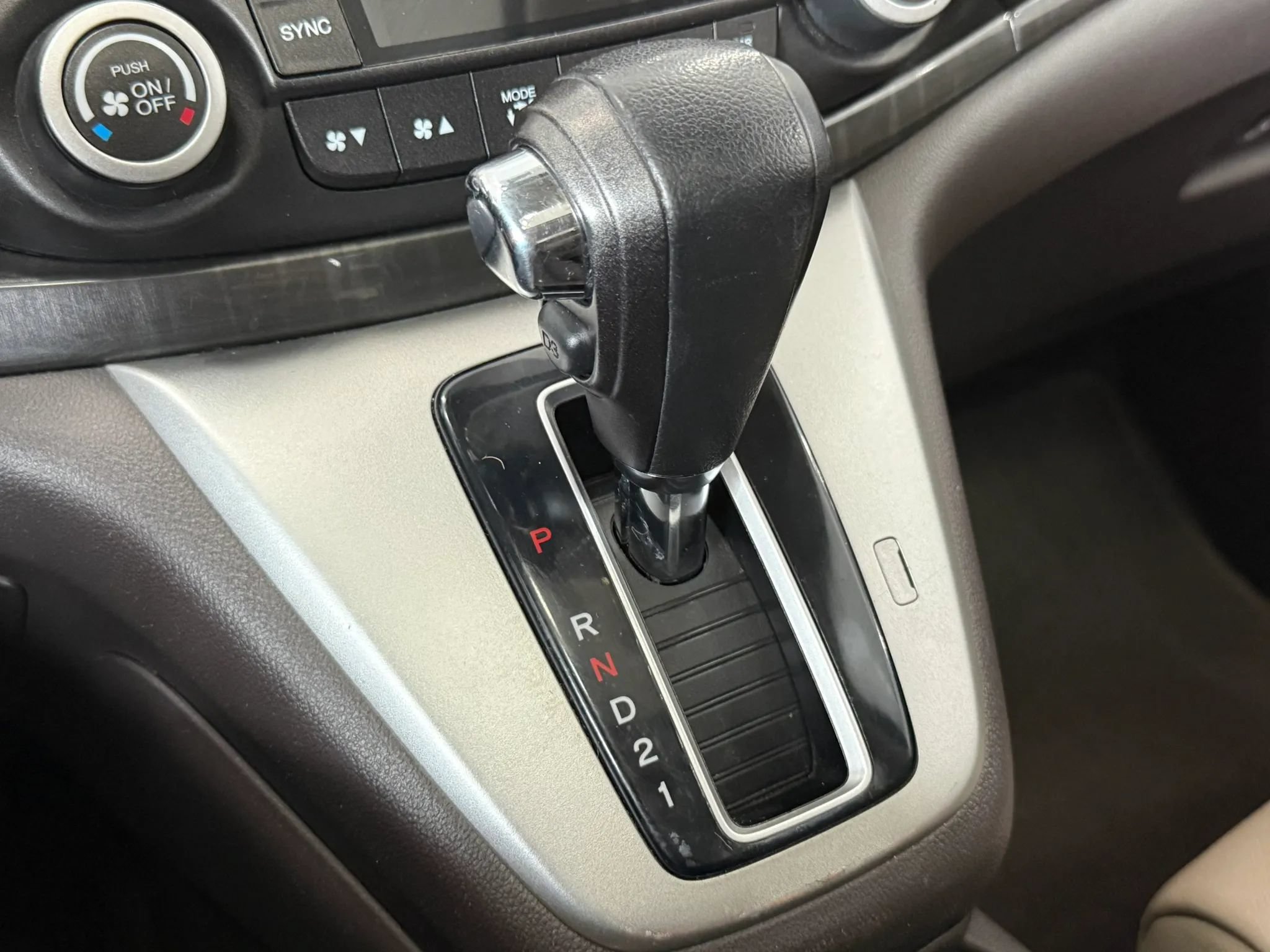Used 2014 Honda CR-V EX-L image 17