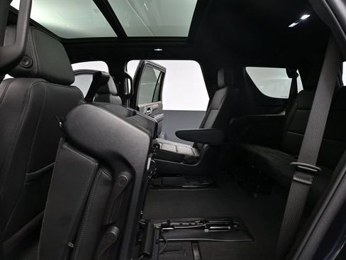 Used 2025 GMC Yukon Denali w/ Sun & Power Step Package AWD/4WD image 44