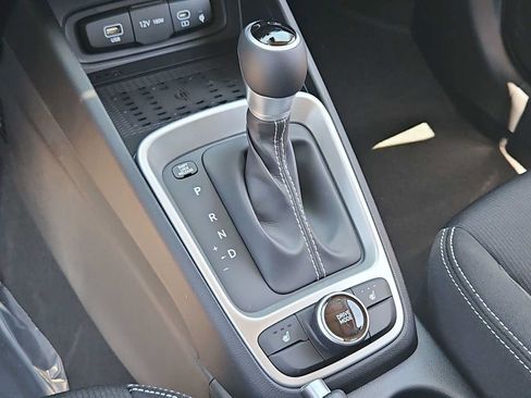 Certified 2026 Hyundai Venue SEL FWD image 31