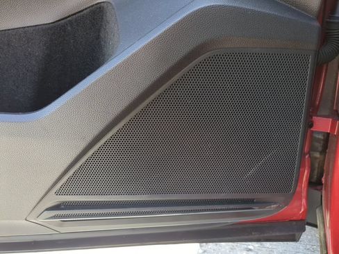 Certified 2023 Volkswagen Tiguan SE FWD image 18