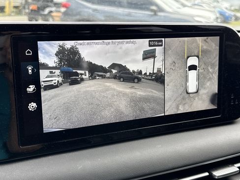 Used 2023 Hyundai Palisade Calligraphy image 25