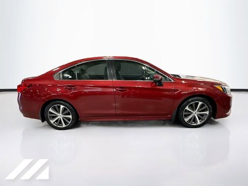 Used 2017 Subaru Legacy 2.5i Limited image 4