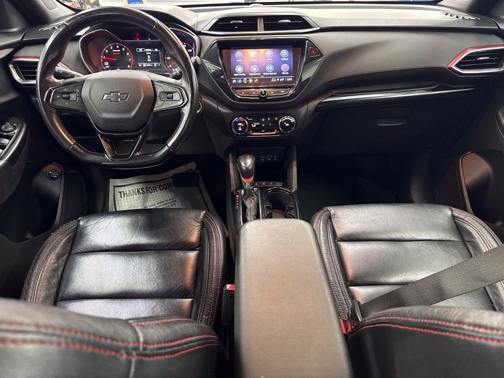 Used 2021 Chevrolet TrailBlazer RS w/ Sun and Liftgate Package AWD/4WD image 17