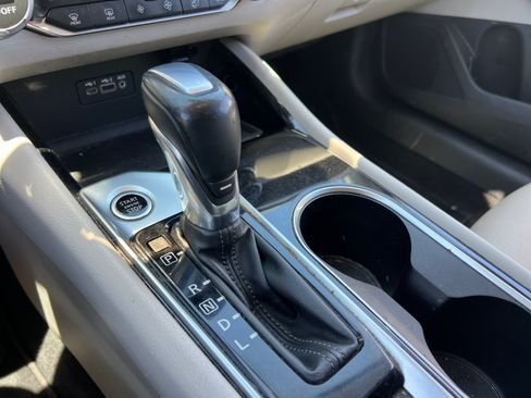 Used 2020 Nissan Altima 2.5 SV FWD image 15