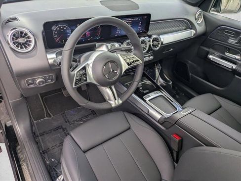 Used 2026 Mercedes-Benz GLB 250 GLB 250 image 10
