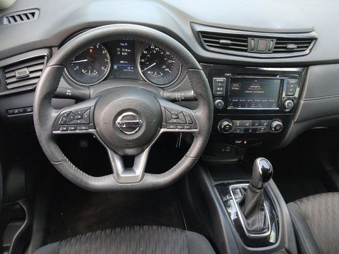 Used 2020 Nissan Rogue S w/ Special Edition Package FWD image 22