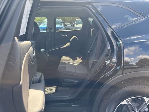 New 2025 Chevrolet Blazer LT w/ Convenience Package image 10