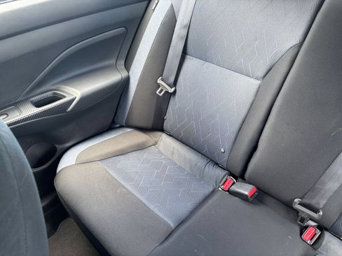 Used 2025 Nissan Versa SV FWD image 37