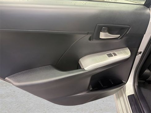 Used 2012 Toyota Camry SE image 23