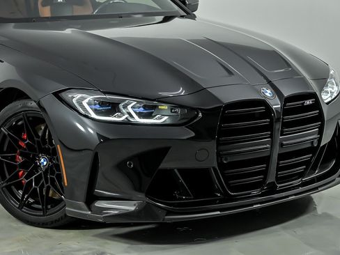 Used 2021 BMW M4 Coupe w/ M Carbon Exterior Package RWD image 3