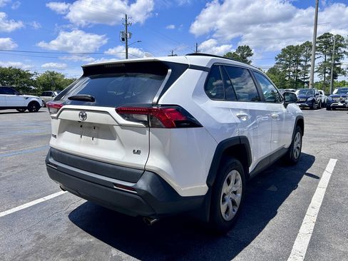Used 2020 Toyota RAV4 LE w/ Carpet Mat Package FWD image 5