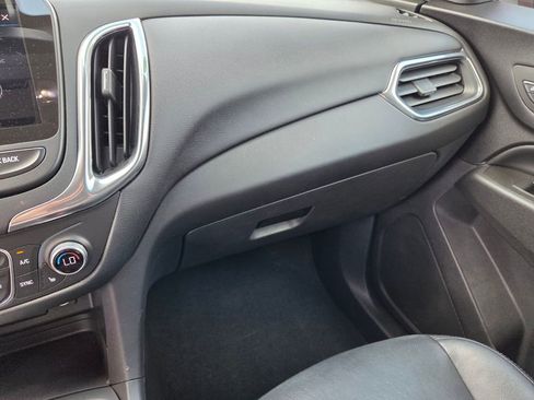 Used 2020 Chevrolet Equinox LT image 27
