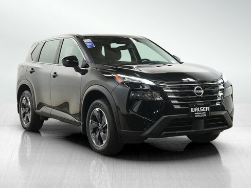 Used 2025 Nissan Rogue SV AWD/4WD image 5