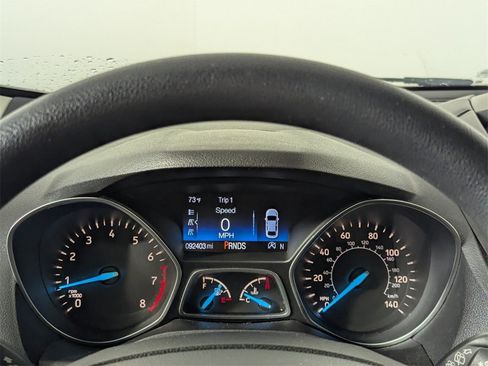 Used 2017 Ford Escape SE w/ SE Cold Weather Package image 18