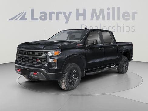 Used 2025 Chevrolet Silverado 1500 Custom Trail Boss w/ LPO, Dark Essentials Package AWD/4WD image 1