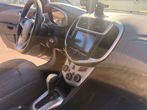 Used 2017 Chevrolet Sonic LT image 18