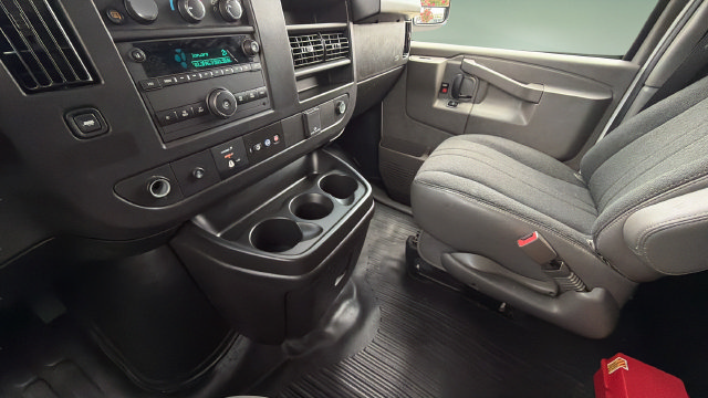 Used 2025 GMC Savana 2500 w/ Driver Convenience Package RWD image 18