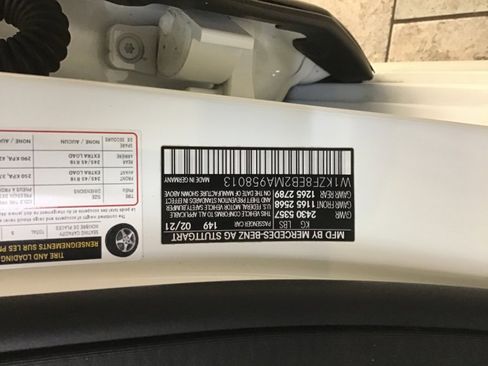 Used 2021 Mercedes-Benz E 350 4MATIC Sedan w/ Premium Package image 51