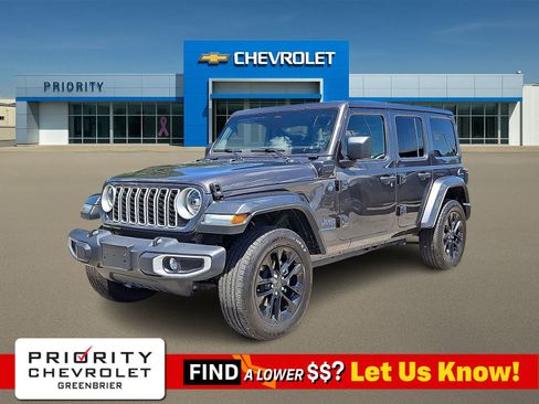 Used 2025 Jeep Wrangler Unlimited Sahara w/ Safety Group AWD/4WD image 1