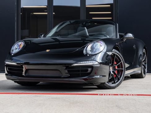 Used 2013 Porsche 911 Carrera 4S AWD/4WD image 1
