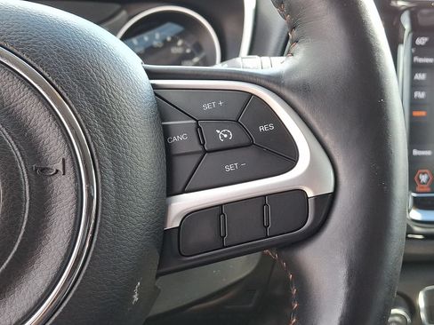Used 2018 Jeep Compass Limited w/ Trailer Tow Group AWD/4WD image 16