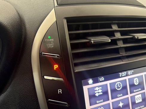 Used 2019 Lincoln MKC Reserve w/ MKC Technology Package FWD image 32