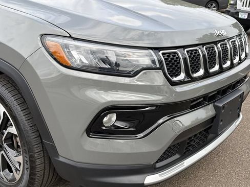 Used 2024 Jeep Compass Limited AWD/4WD image 8