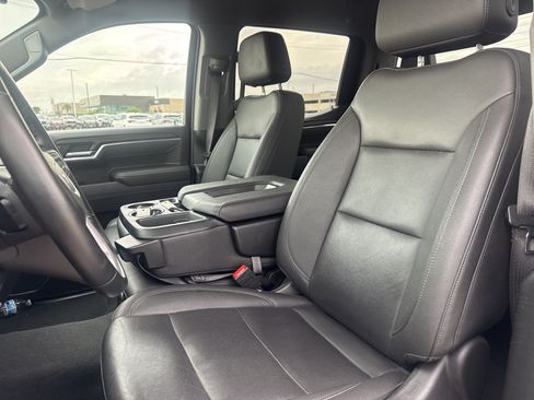 Used 2026 GMC Sierra 1500 SLT RWD image 9