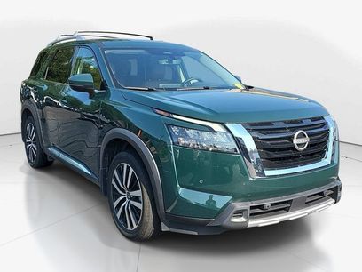 Used 2025 Nissan Pathfinder Platinum