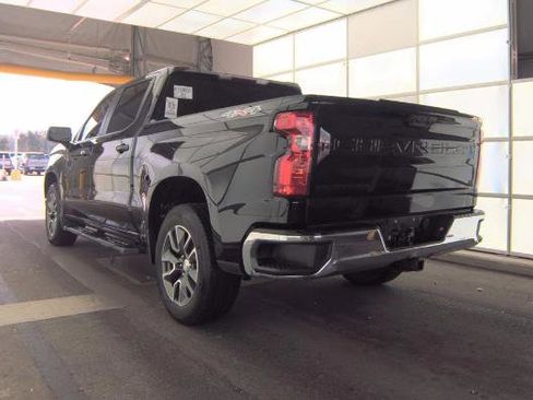 Used 2023 Chevrolet Silverado 1500 LT image 4