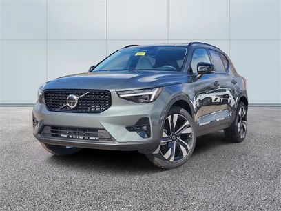 New 2026 Volvo XC40 B5 Ultra w/ Protection Package Premier