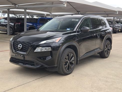 Used 2023 Nissan Rogue SV w/ SV Premium B Package FWD image 7