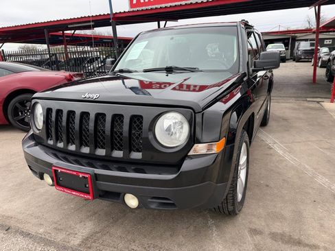 Used 2014 Jeep Patriot Latitude image 6