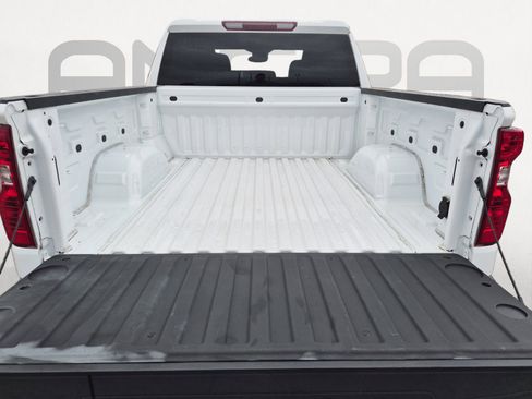 Used 2022 Chevrolet Silverado 1500 Custom image 12