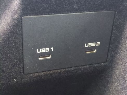 Used 2020 Porsche Cayenne S image 32