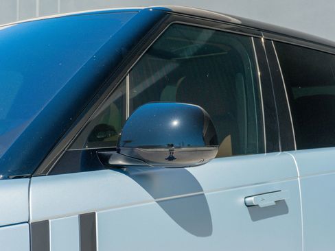 Used 2023 Land Rover Range Rover Autobiography image 32
