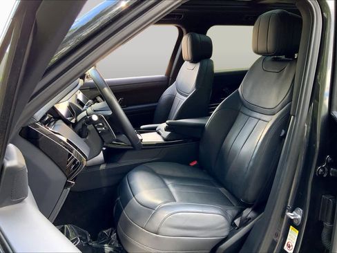 Used 2023 Land Rover Range Rover Sport SE AWD/4WD image 9