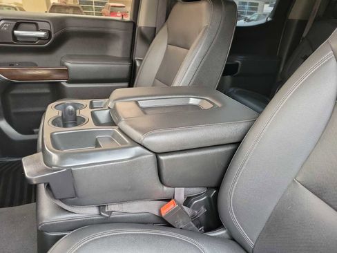 Used 2021 GMC Sierra 1500 SLT w/ X31 Off-Road Package image 12