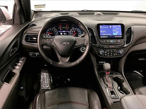 Used 2022 Chevrolet Equinox RS w/ RS Leather Package image 5