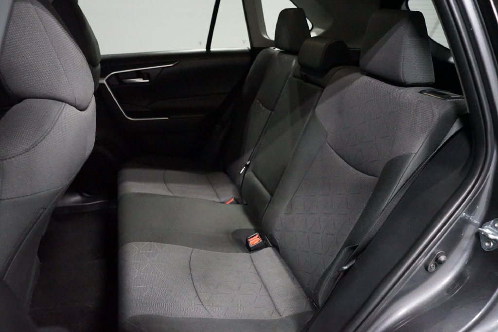Certified 2025 Toyota RAV4 XLE FWD image 29