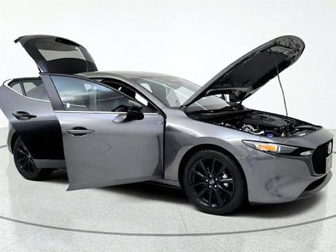 Used 2025 MAZDA MAZDA3 s Sport FWD image 11