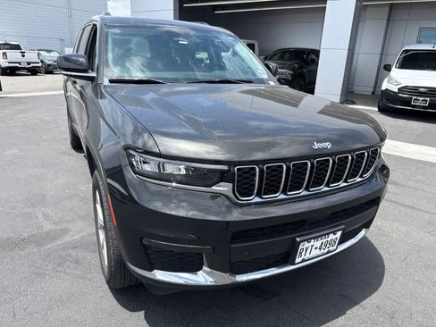 Used 2022 Jeep Grand Cherokee L Limited AWD/4WD image 7