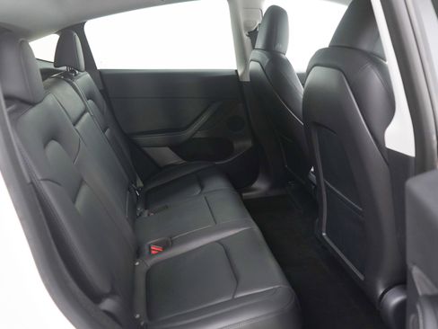 Used 2023 Tesla Model Y Long Range AWD/4WD image 12