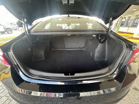 Used 2023 Chevrolet Malibu LT image 32