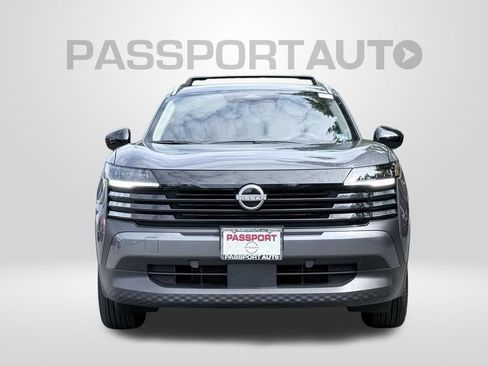 Used 2026 Nissan Kicks SV w/ SV Premium Package AWD/4WD image 2