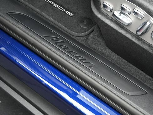 New 2026 Porsche Macan image 15