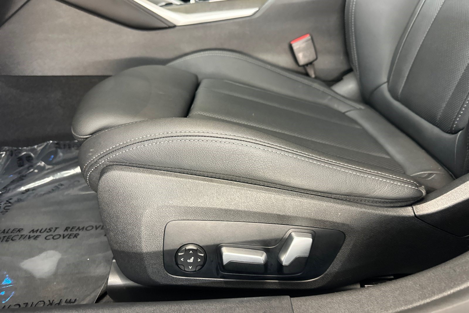 Used 2023 BMW i4 eDrive40 w/ M Sport Package RWD image 14