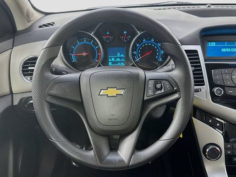 Used 2012 Chevrolet Cruze LS w/ Connectivity Package FWD image 13